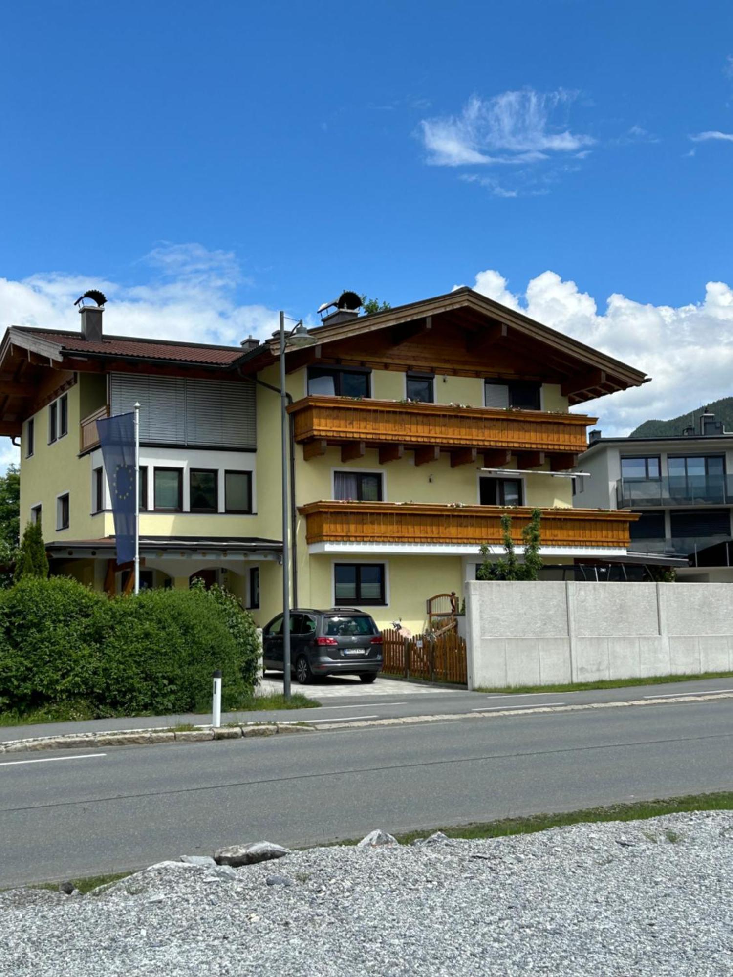 Haus Laubreuter Lejlighed Kaprun Eksteriør billede